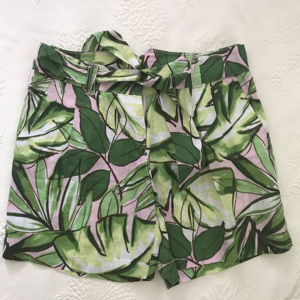 Tommy Bahama designer lady shorts